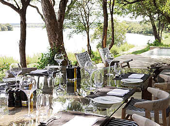 Matetsi Victoria Falls: Mittagessen am Riverhouse Matetsi Victoria Falls: Mittagessen am Riverhouse