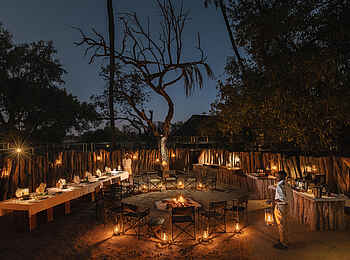 Chitabe Lediba Camp: Dinner an der Boma