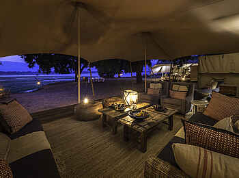 Little Ruckomechi Camp: Abendstimmung im Camp