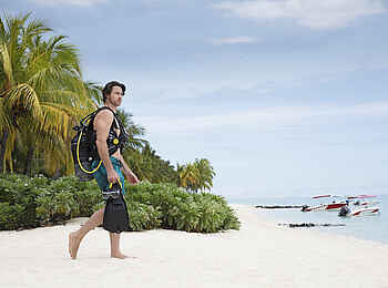 Paradis Beachcomber Golf Resort and Spa: Auf dem Weg zum Tauchen Paradis Beachcomber Golf Resort and Spa: Auf dem Weg zum Tauchen