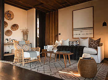 Qorokwe Camp: Standard Room Lounge