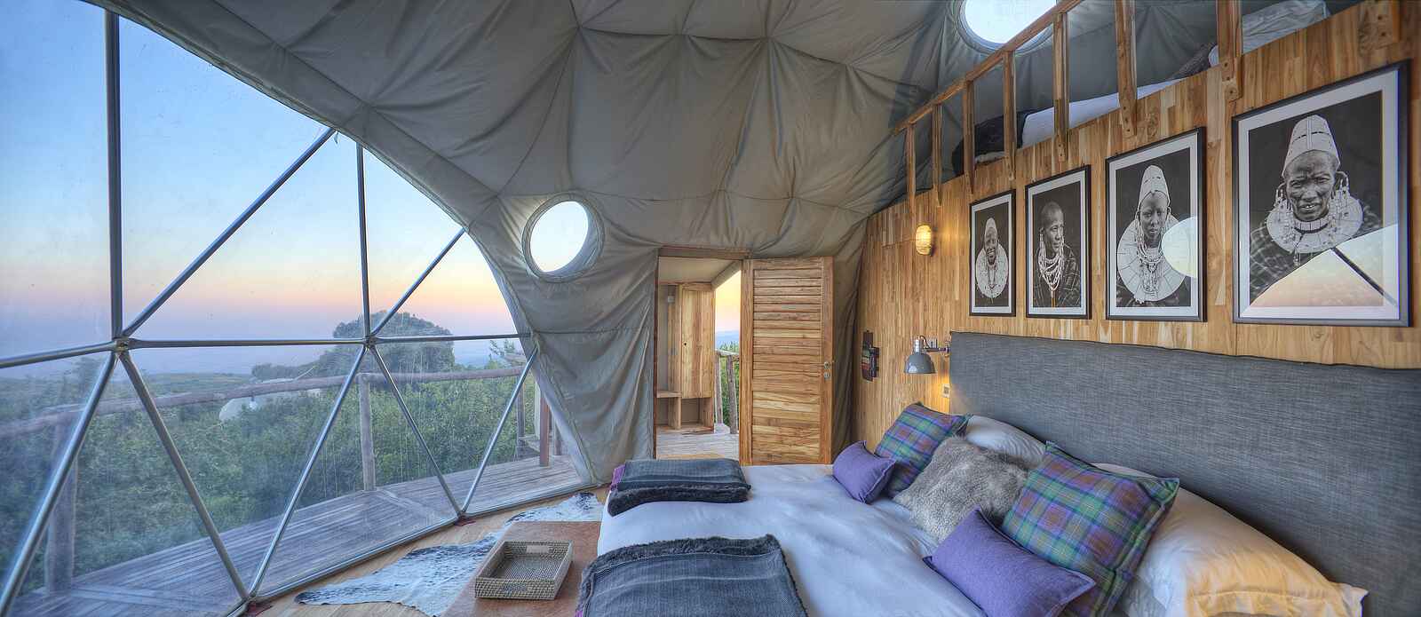 The Highlands Camp: Blick aus einem Schlafraum The Highlands Camp: Blick aus einem Schlafraum