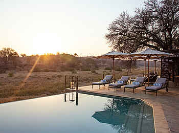 The Last Word Kitara Lodge: Der Pool The Last Word Kitara Lodge: Der Pool