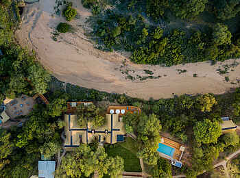 Thornybush Game Lodge: Die Lodge aus der Vogelperspektive Thornybush Game Lodge: Die Lodge aus der Vogelperspektive