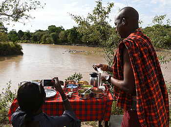 Mara Ngenche Camp: Lunch am Fluss