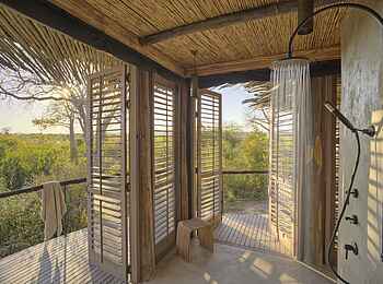 Jabali Private House: Dusche