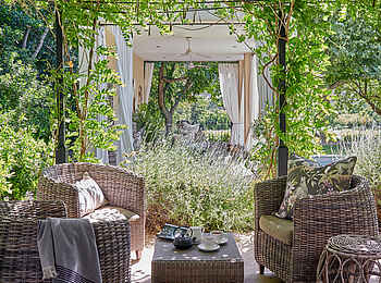 La Clé Lodge: Garden Room Terrasse La Clé Lodge: Garden Room Terrasse