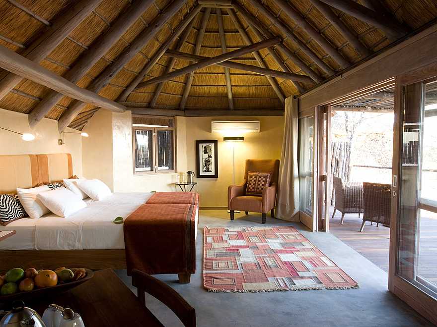 Ongava Lodge: Gästechaletinterieur Ongava Lodge: Gästechaletinterieur