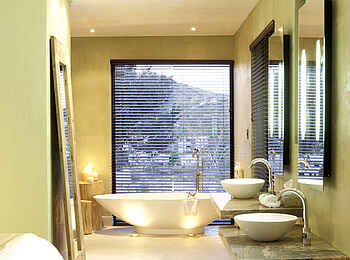 The Olive Exclusive: Kunene - Ausschnitt der Lounge