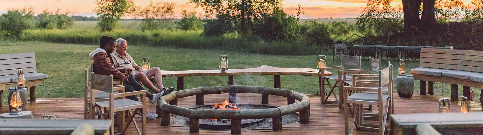Camp Moremi: am Lagerfeuer, der Boma Camp Moremi: am Lagerfeuer, der Boma