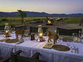 John's Camp: Dinner an der Feuerstelle