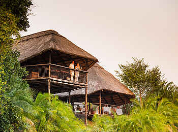 Mukambi Safari Lodge: Aussichtsterrasse Mukambi Safari Lodge: Aussichtsterrasse