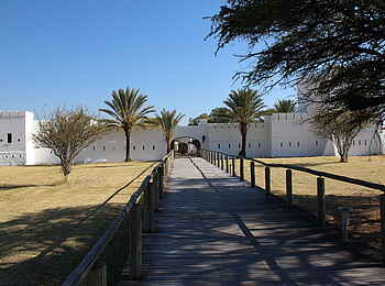 Namutoni Camp: Festungäußeres