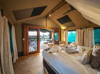 Rra Dinare Camp: Blick vom Bett zur Lounge
