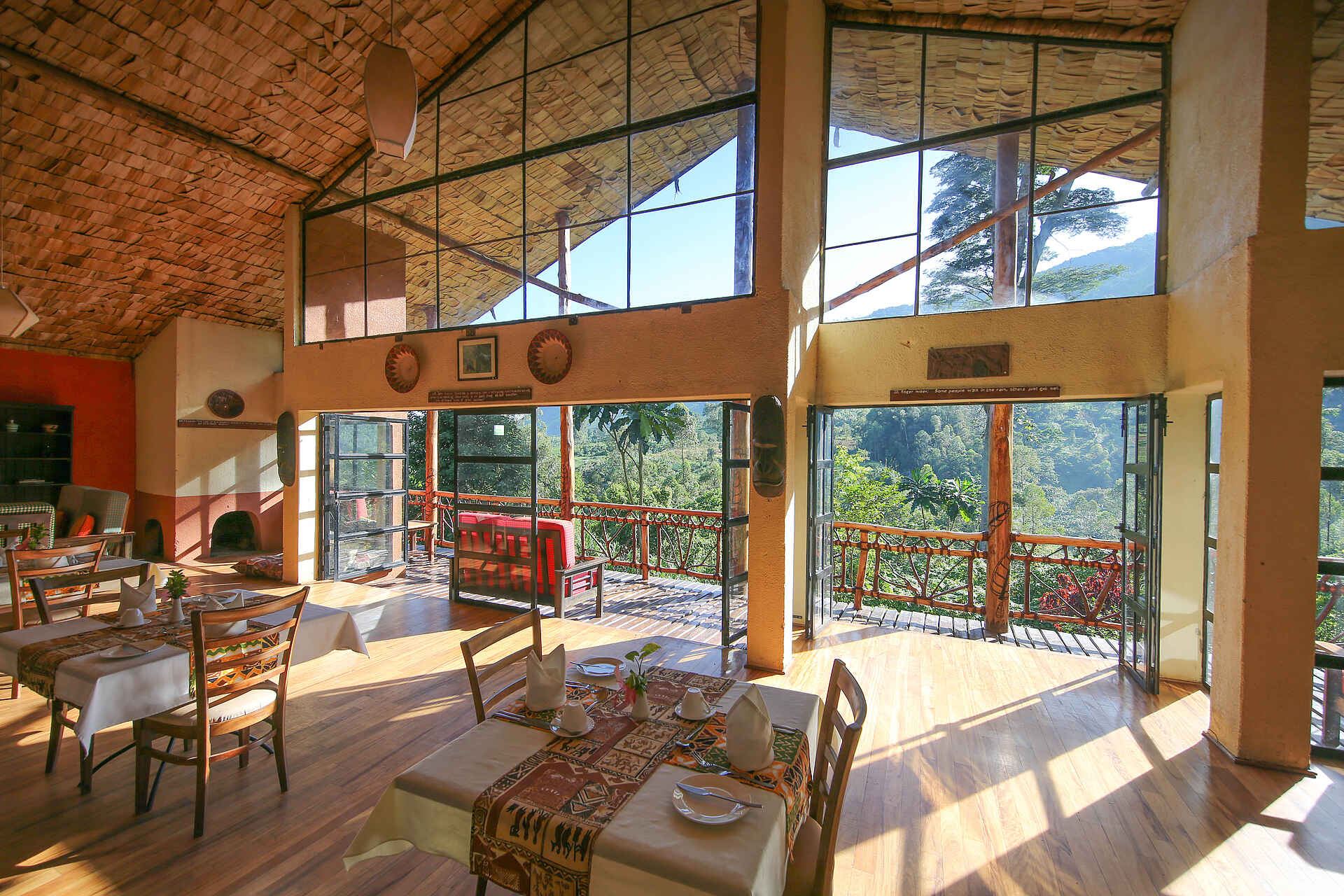 Mahogany Springs Safari Lodge: Restaurant