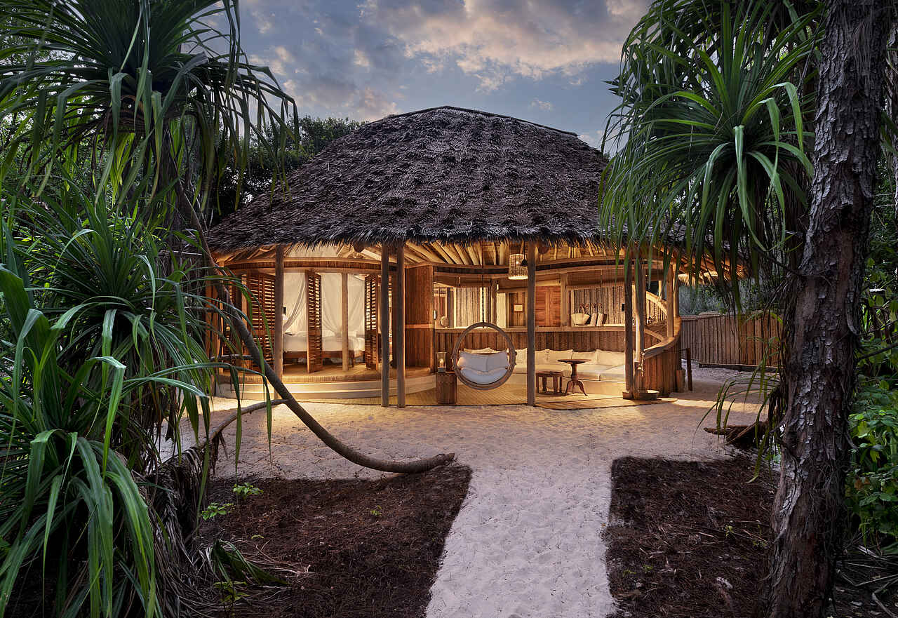 andBeyond Mnemba Island Lodge: Blick auf eine Banda