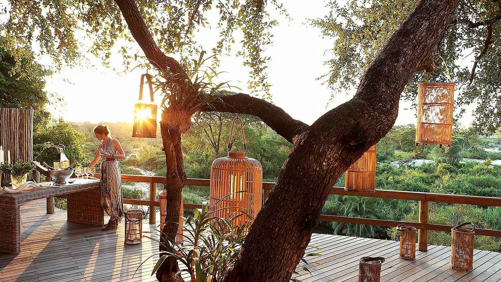 Londolozi Tree Camp: Getränke auf der Terrasse Londolozi Tree Camp: Getränke auf der Terrasse