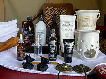 Mbuzi Mawe Serena Camp: Toilettenartikel Mbuzi Mawe Serena Camp: Toilettenartikel