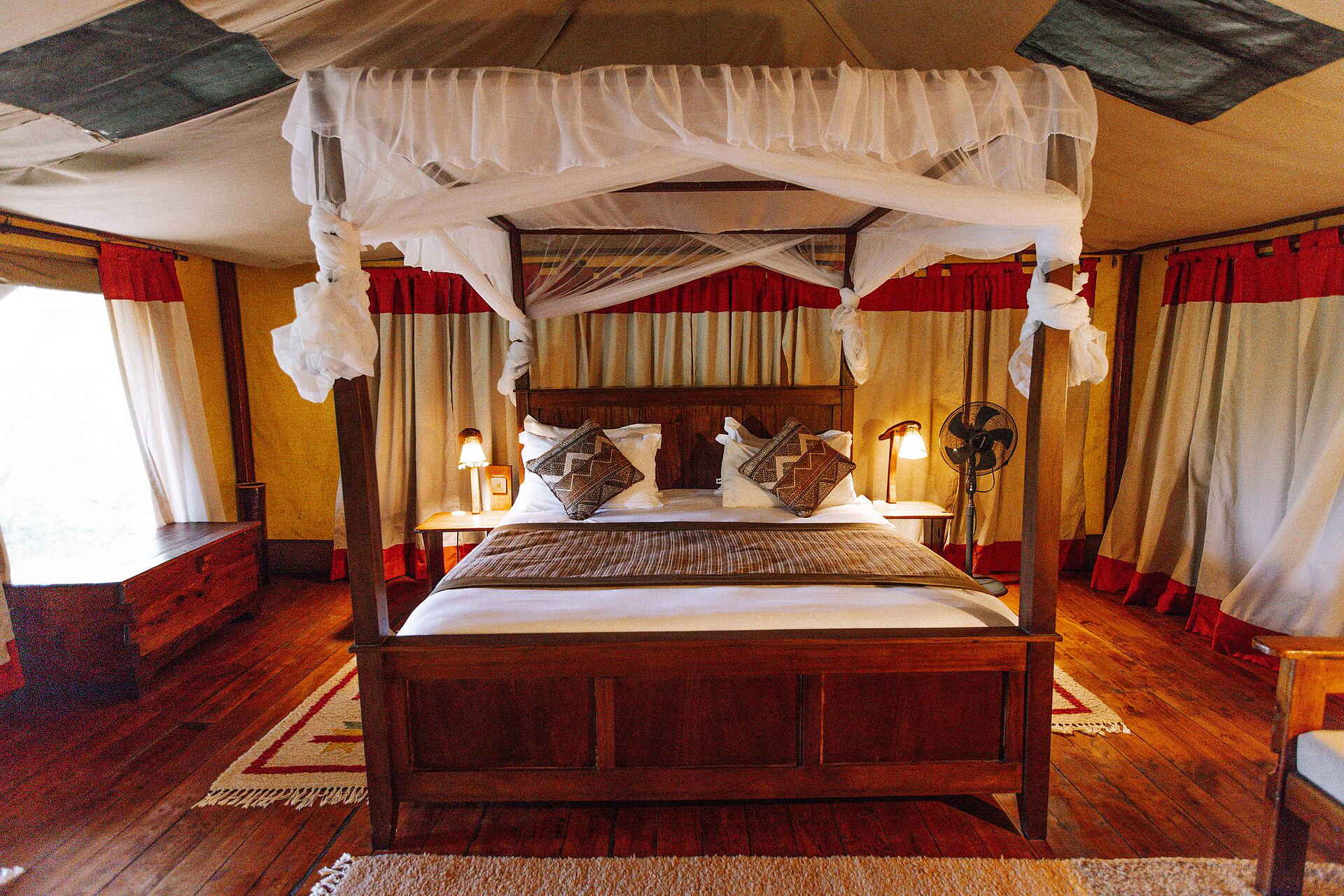 Tipilikwani Mara Camp: Luxury Tent Doppelbett Tipilikwani Mara Camp: Luxury Tent Doppelbett