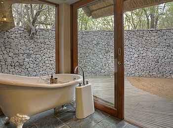 &Beyond Ngala Safari Lodge: Badewanne