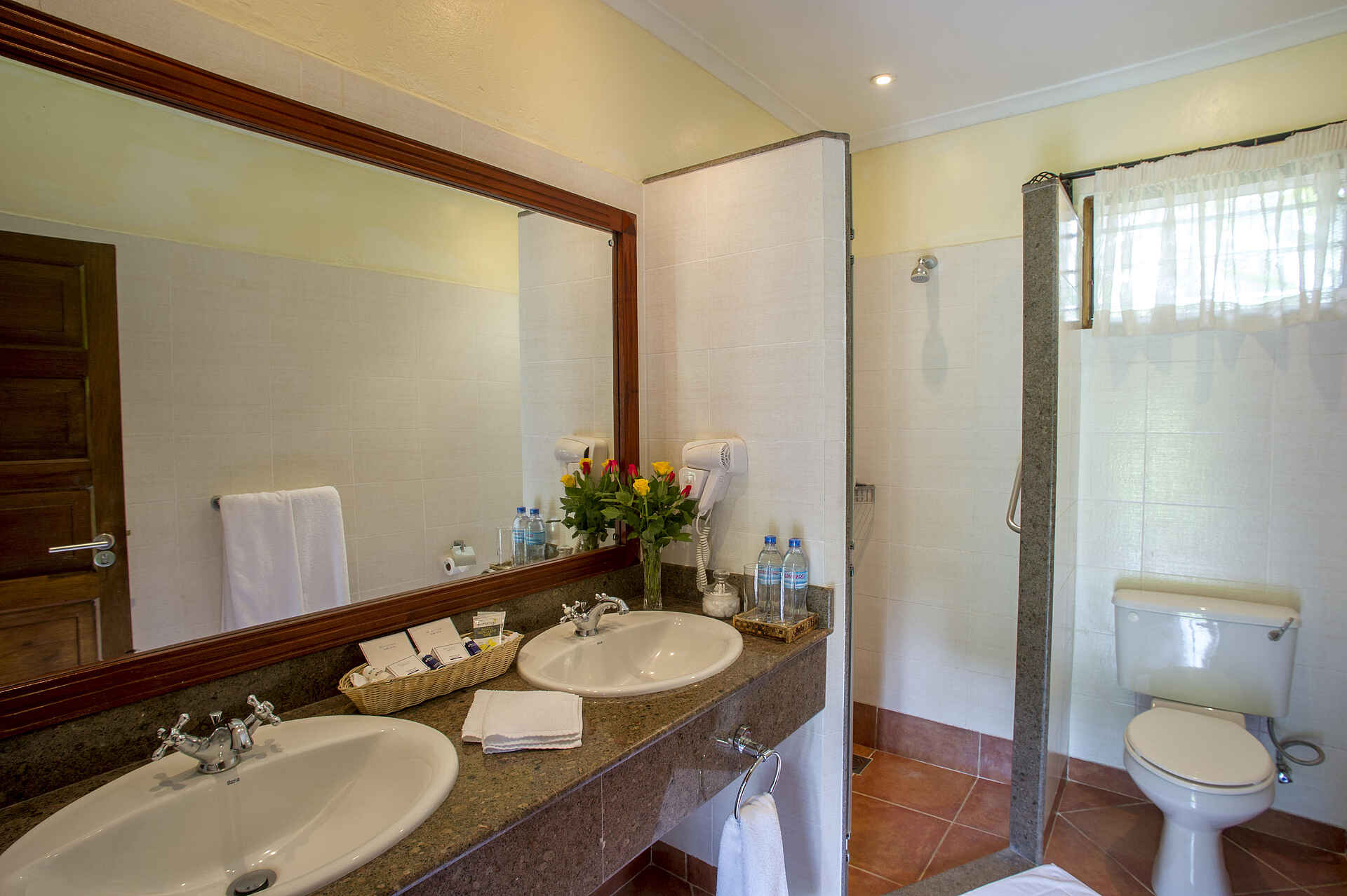 Arusha Serena Hotel: Badezimmer
