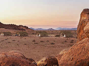 Desert Quiver Camp: Vier von 24 Gästechalets