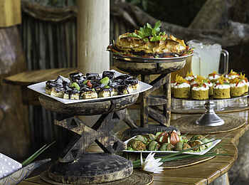 Jacana Camp: Dinnerbuffet Jacana Camp: Dinnerbuffet