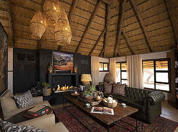 Kwessi Dunes Lodge: In der Lounge