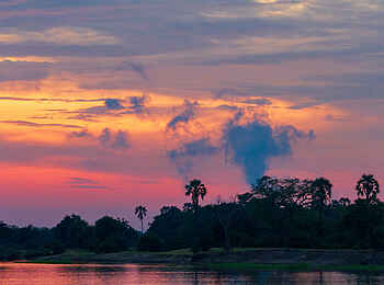 Old Drift Lodge: Ein Sonnenuntergang über dem Sambesi Old Drift Lodge: Ein Sonnenuntergang über dem Sambesi