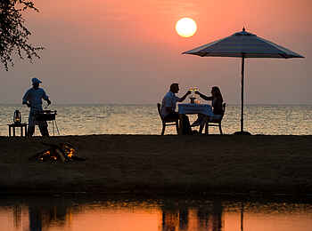 Pumulani Lodge: Stranddinner