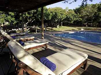 Rocktail Beach Camp: Am Swimming Pool