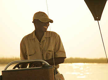 Royal Zambezi Lodge: Bootsführer