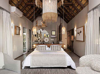 Simbavati Waterside Lodge: Suite mit zwei Schlafzimmern Simbavati Waterside Lodge: Suite mit zwei Schlafzimmern