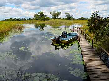 Nxamaseri Island Lodge: Steg Nxamaseri Island Lodge: Steg