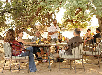 Sossusvlei Lodge: Biergarten