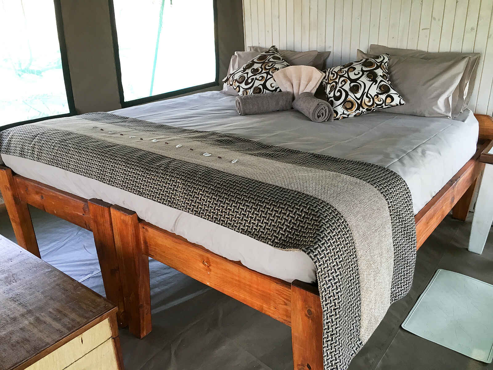 Bushman Plains Camp: Doppelbett Bushman Plains Camp: Doppelbett