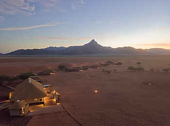 Kwessi Dunes Lodge: Luftbild der Anlage