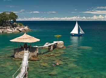 Kaya Mawa: Dau vor der Gazebo