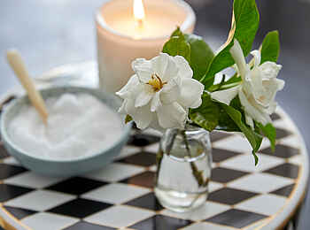 La Clé Lodge: Courtyard Room im Bad La Clé Lodge: Courtyard Room im Bad