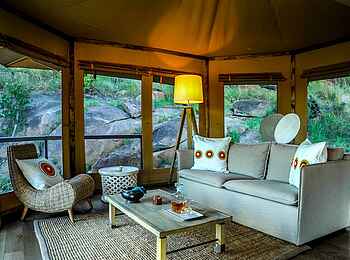 Lemala Kuria Hills: Wohnbereich einer Suite