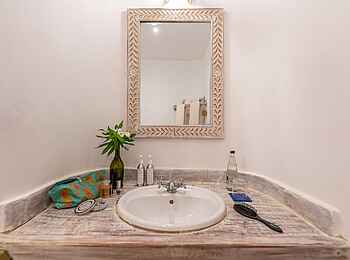 Nomad Beach Resort: Badezimmer des Sea Breeze Zimmers Nomad Beach Resort: Badezimmer des Sea Breeze Zimmers