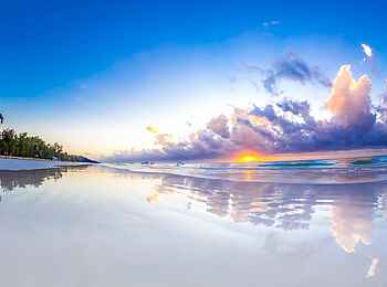 Nomad Beach Resort: Sonnenaufgang am Strand Nomad Beach Resort: Sonnenaufgang am Strand