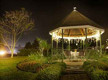 Oliver's: Pavillon Oliver's: Pavillon