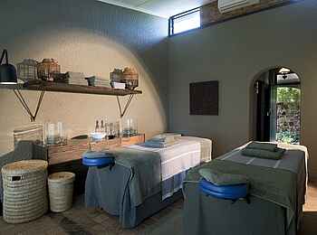 Bumi Hills Safari Lodge: Wellness und Massagen Bumi Hills Safari Lodge: Wellness und Massagen