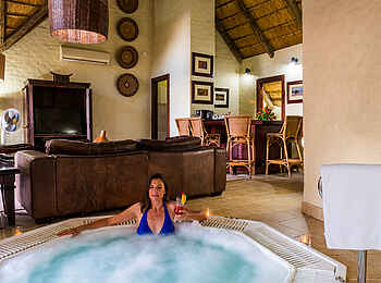 David Livingstone Safari Lodge: Jaccuzzi David Livingstone Safari Lodge: Jaccuzzi
