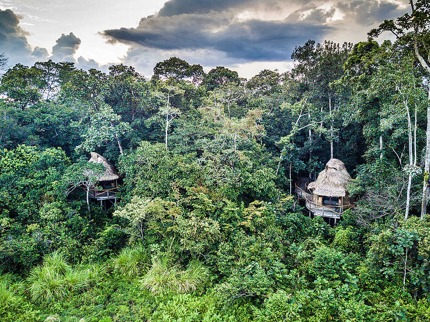 Lango Camp: Außenansicht der Gästeunterkünfte Lango Camp: Außenansicht der Gästeunterkünfte