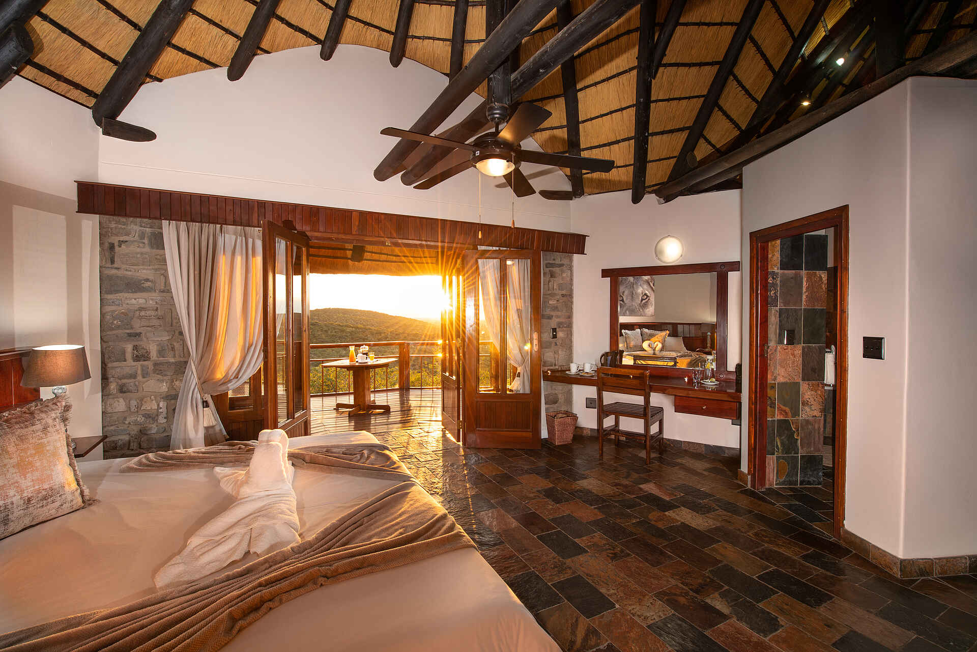Etosha Mountain Lodge: Gästezimmer