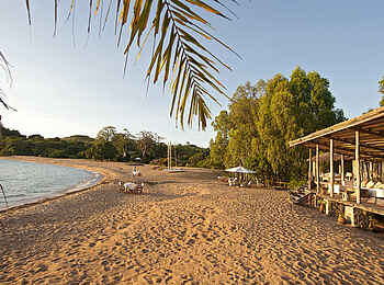 Kaya Mawa: Lounge am Strand