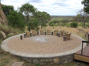 Lemala Kuria Hills: Boma