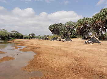 Sarara Camp: Flycamping Zelte Sarara Camp: Flycamping Zelte